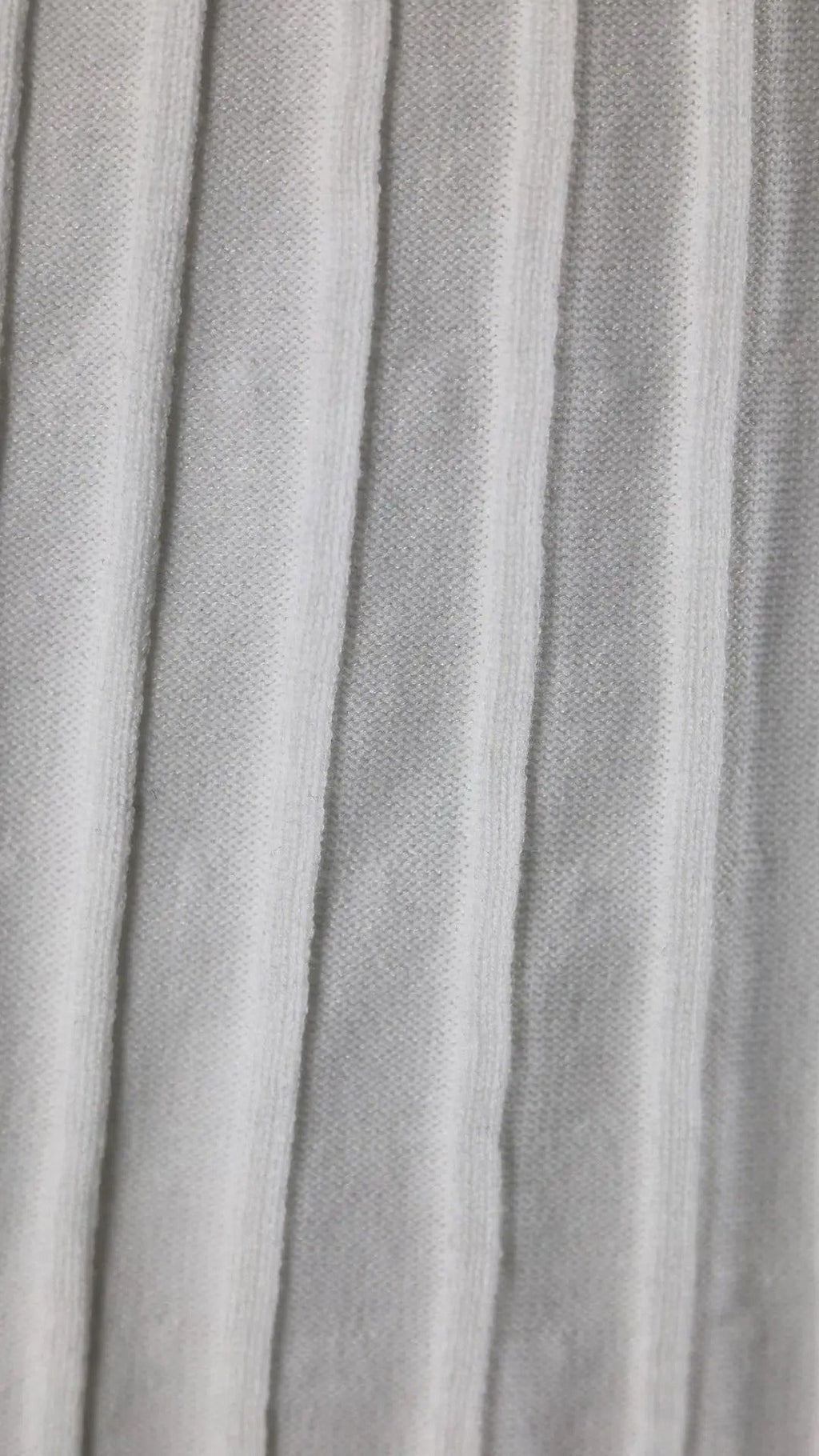 CONJUNTO BLANCO DE TOP-FALDA LARGA