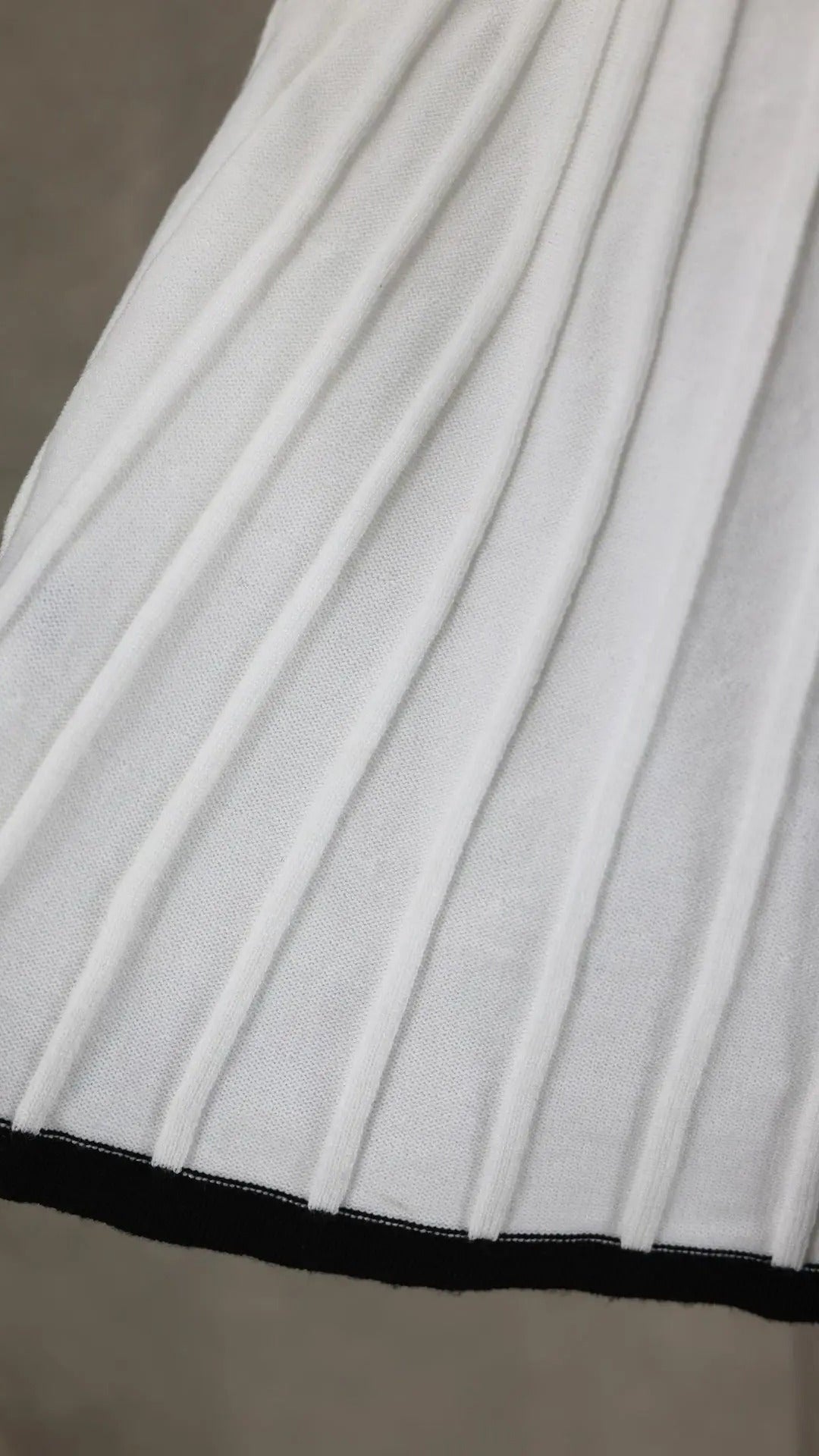 CONJUNTO BLANCO DE TOP-FALDA LARGA