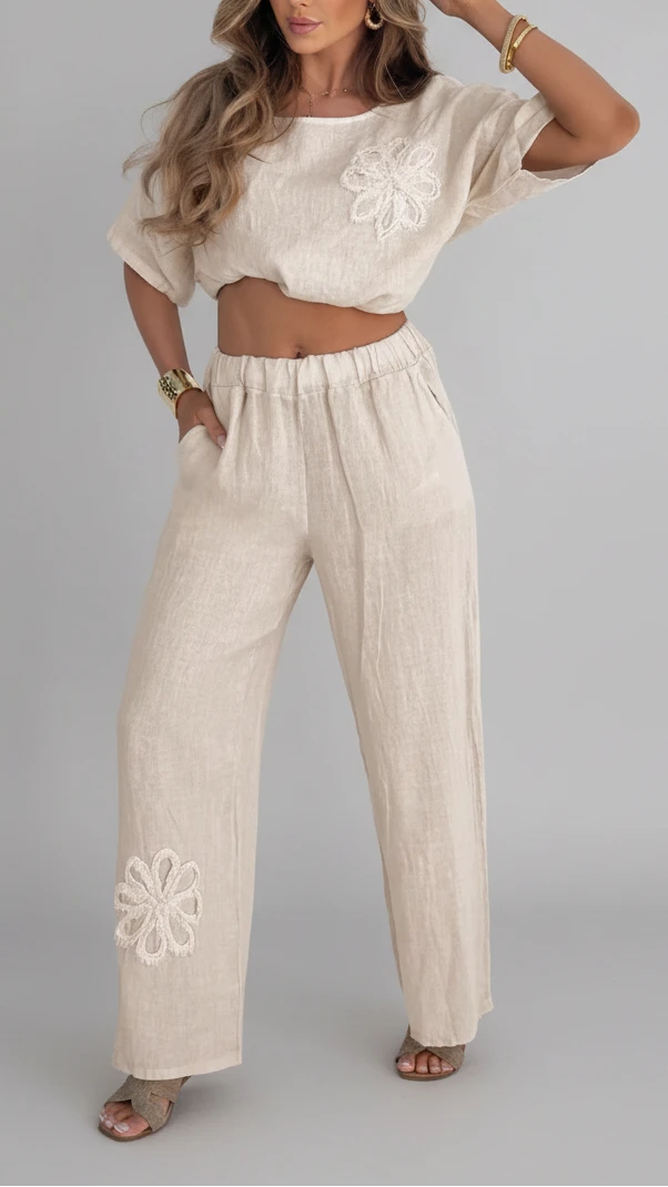 CONJUNTO DE DOS PIEZAS CON BORDADO FLORAL