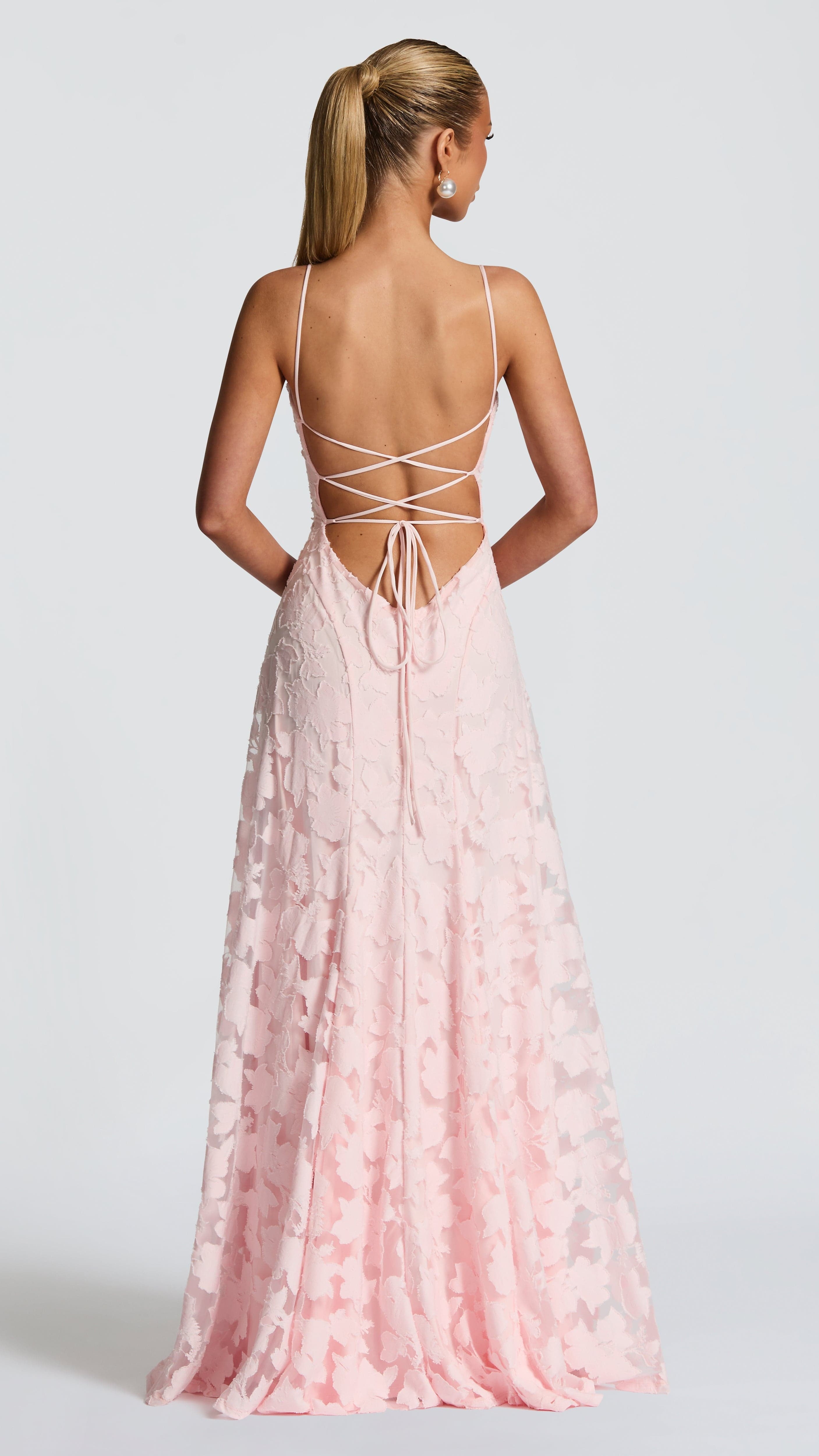 VESTIDO CON TEXTURA FLORAL DE DOS CAPAS