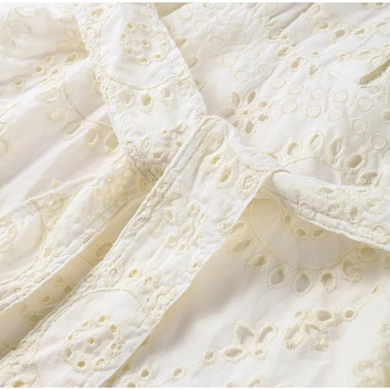 VESTIDO BORDADO BLANCO